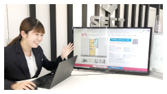 設備を確認する社員